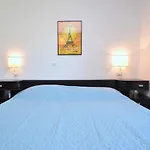 Apartman Mira-4 By Interhome