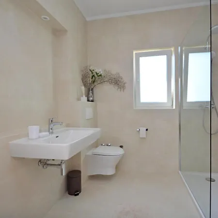 公寓 Mira-4 By Interhome 乌马格