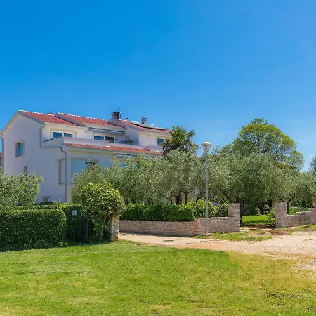 Apartmán Mira-4 By Interhome Umag